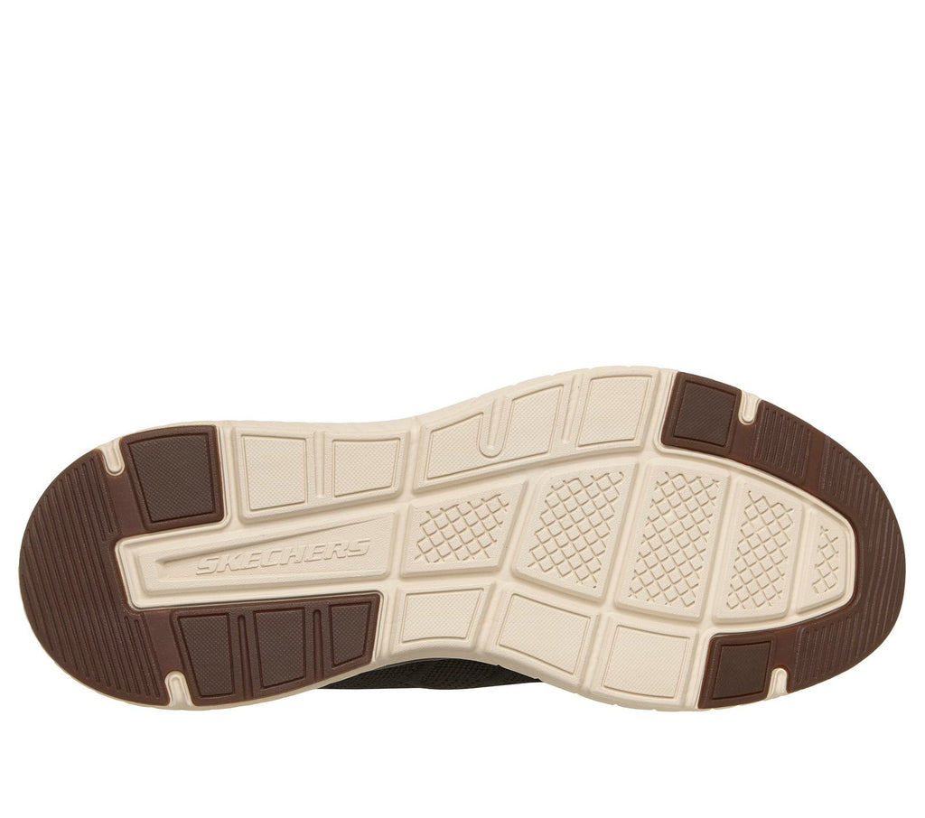 Relaxed Fit: Arch Fit Crosser - Esmond